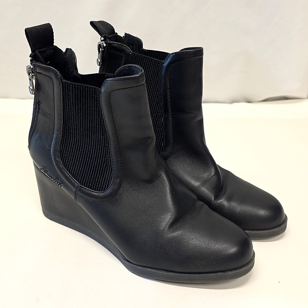 Blowfish Malibu Wedge Ankle Boots Womens 9 Black Vegan Faux Leather